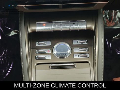 Used 2025 Lincoln Nautilus Black Label AWD/4WD image 22