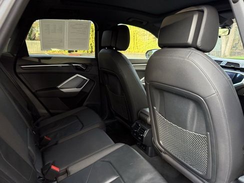 Used 2021 Audi Q3 2.0T Premium image 27