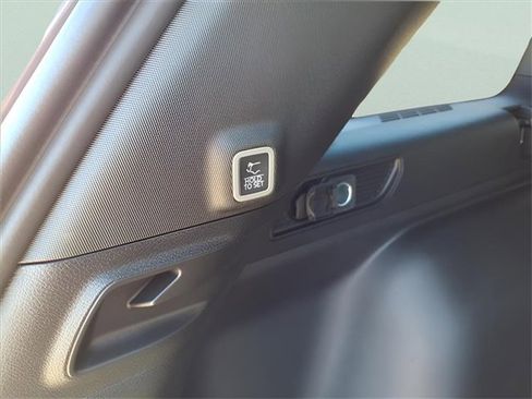 New 2025 Jeep Grand Cherokee Laredo X w/ Luxury Tech Group I image 8