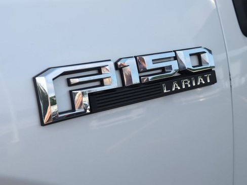 Used 2018 Ford F150 Lariat w/ Equipment Group 502A Luxury AWD/4WD image 32