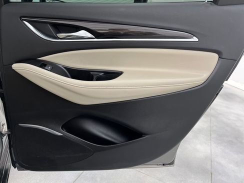 Used 2018 Buick Enclave Premium image 21