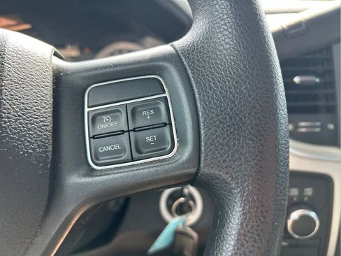 Used 2018 RAM 2500 SLT AWD/4WD image 15