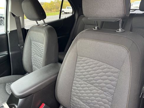 Used 2018 Chevrolet Equinox LT image 10