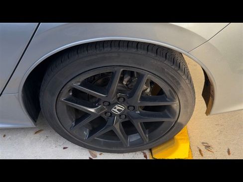 Certified 2024 Honda Civic Sport image 12