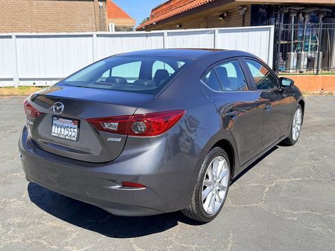 Used 2017 MAZDA MAZDA3 Touring image 6