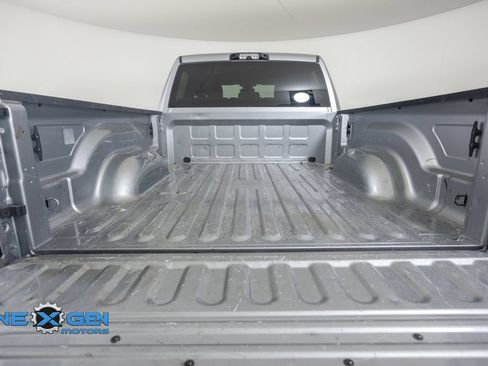 Used 2024 RAM 2500 Big Horn w/ Night Edition AWD/4WD image 33