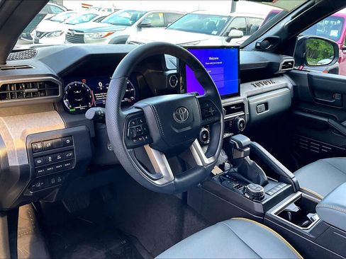 Certified 2025 Toyota 4Runner Trailhunter AWD/4WD image 16