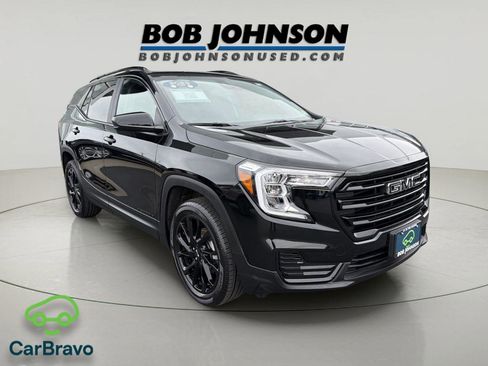 Certified 2023 GMC Terrain SLE w/ Driver Convenience Package AWD/4WD image 1