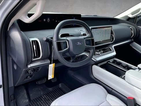 New 2026 Ford Expedition Platinum w/ Platinum Ultimate Package image 6