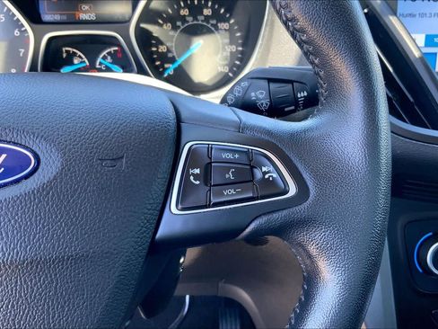 Used 2019 Ford Escape SEL AWD/4WD image 24