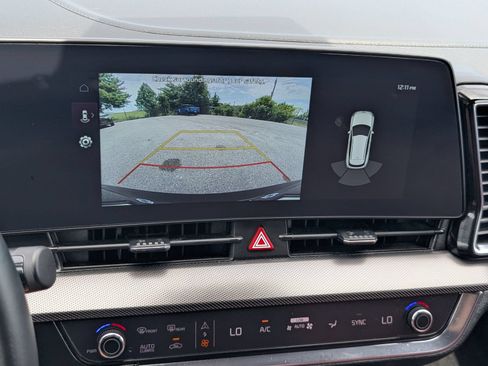 Used 2025 Kia Sportage SX FWD image 19