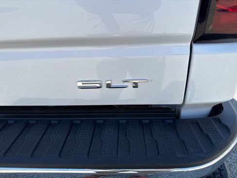 Used 2022 GMC Sierra 1500 SLT w/ SLT Premium Plus Package AWD/4WD image 35