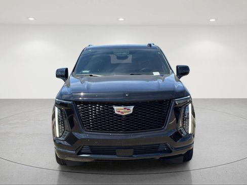 Used 2025 Cadillac Escalade ESV Sport Platinum w/ LPO, Floor Liner Package AWD/4WD image 7