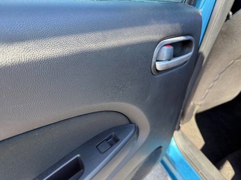 Used 2011 MAZDA MAZDA2 Touring image 16