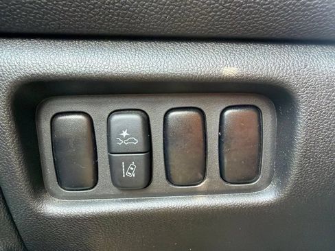 Used 2025 Mitsubishi Outlander Sport ES AWD/4WD image 29