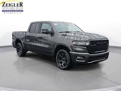New 2026 RAM 1500 4x4 Crew Cab image 3
