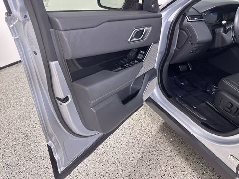 Used 2022 Land Rover Range Rover Velar R-Dynamic S AWD/4WD image 13