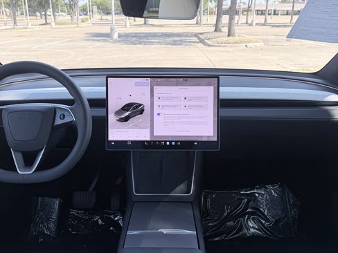 Used 2026 Tesla Model Y AWD image 60