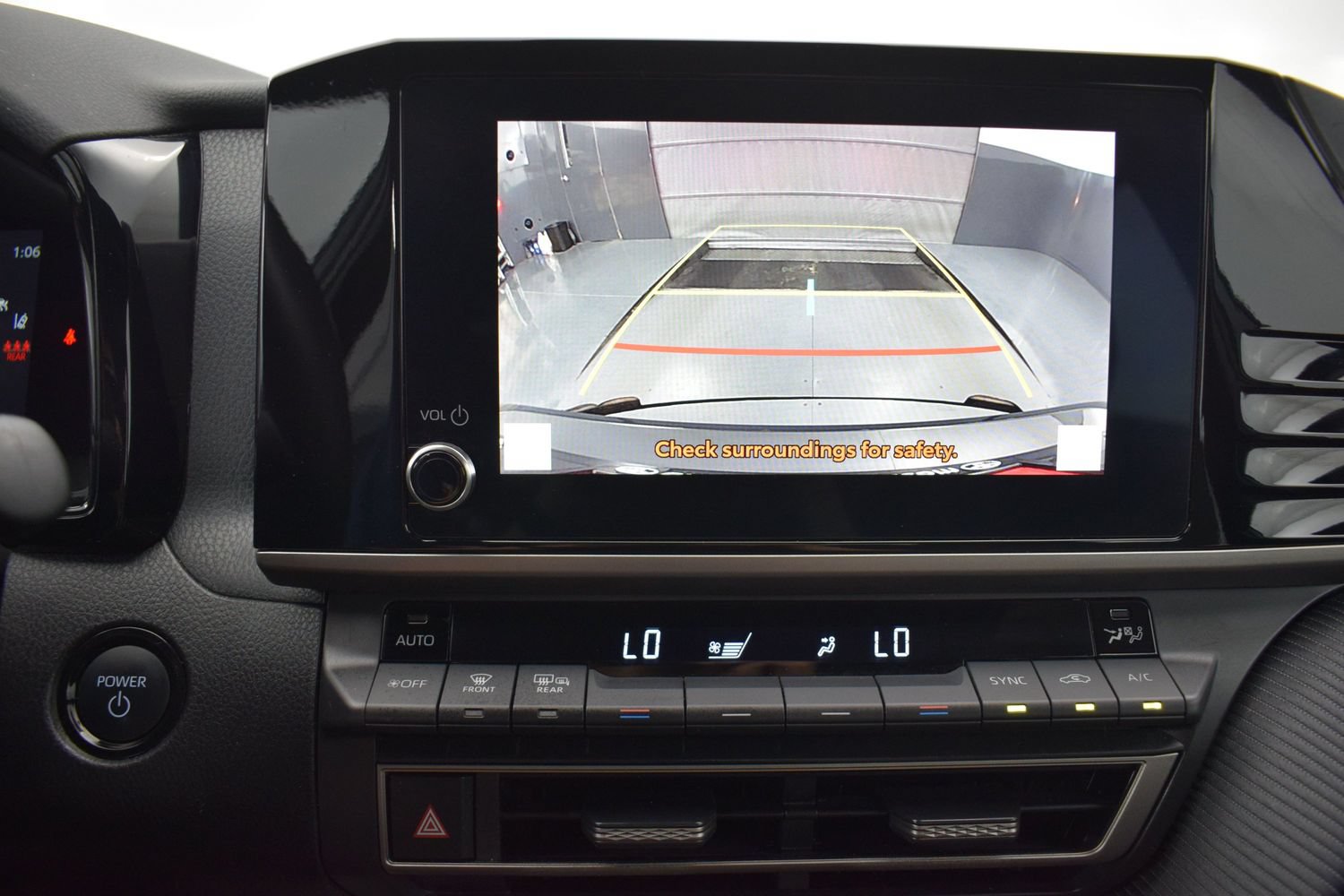 Used 2025 Toyota Camry SE FWD image 16