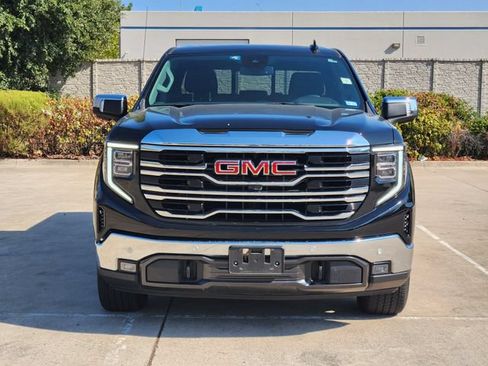 Used 2025 GMC Sierra 1500 SLT RWD image 2