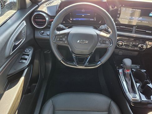 Used 2026 Chevrolet Trax RS w/ Driver Confidence Package image 11