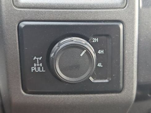 Used 2017 Ford F250 XL w/ Power Equipment Group AWD/4WD image 16