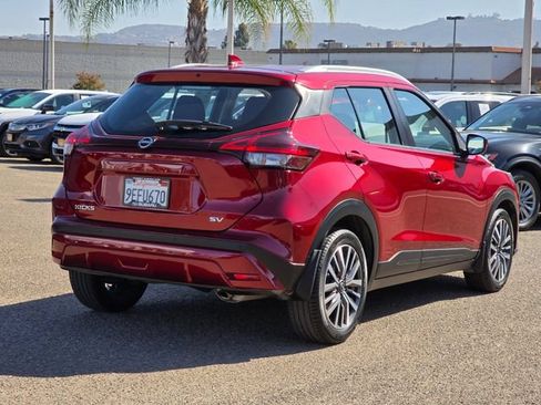 Used 2023 Nissan Kicks SV FWD image 7