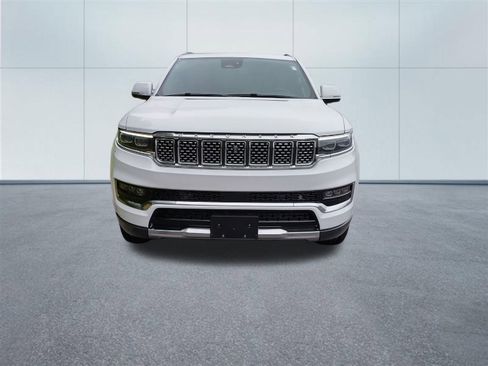 Used 2022 Jeep Grand Wagoneer Series II w/ Convenience Group III image 5