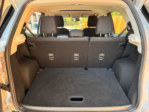 Used 2021 Ford EcoSport SE FWD image 31