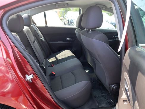 Used 2016 Chevrolet Cruze LT FWD image 12
