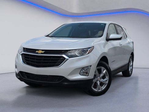 Used 2021 Chevrolet Equinox LT AWD/4WD image 2