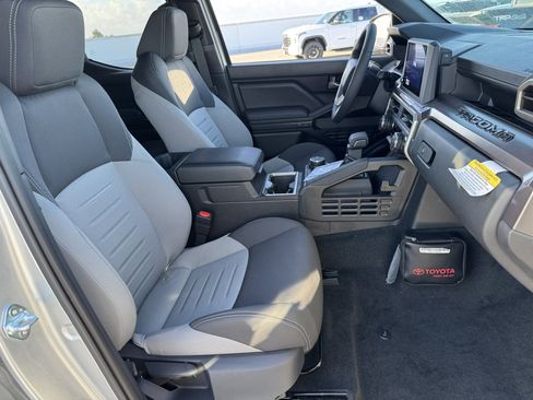 New 2025 Toyota Tacoma TRD Off-Road image 8