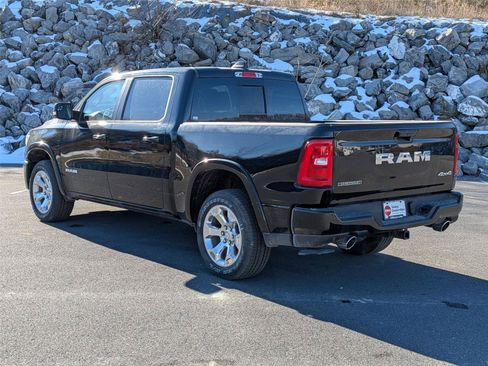 New 2026 RAM 1500 Big Horn AWD/4WD image 7