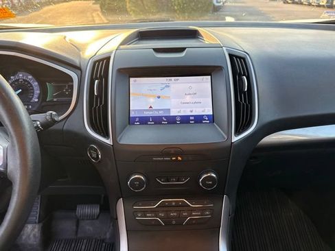 Used 2020 Ford Edge SEL w/ Convenience Package AWD/4WD image 18