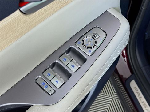 Used 2024 Hyundai Palisade Limited image 20