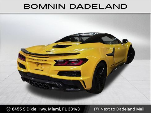 Used 2025 Chevrolet Corvette Z06 w/ Stealth Interior Trim Package image 4