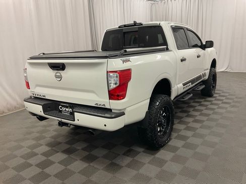 Used 2023 Nissan Titan SV w/ Accessory Utility Package image 2