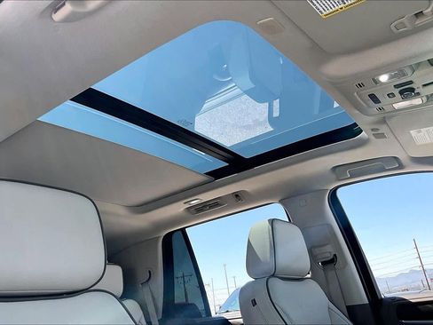 Used 2022 GMC Yukon Denali w/ Max Trailering Package image 13