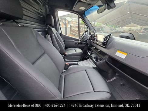 New 2026 Mercedes-Benz Sprinter 2500 image 14
