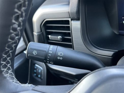 New 2025 Ford F150 Lariat w/ Equipment Group 501A Mid image 15