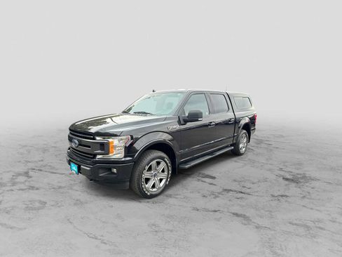Used 2019 Ford F150 XLT w/ Equipment Group 302A Luxury AWD/4WD image 4