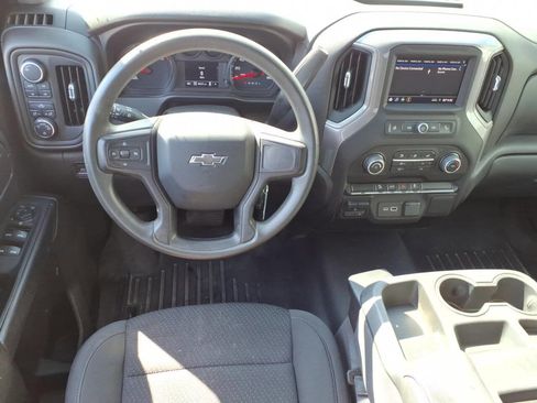 Used 2021 Chevrolet Silverado 1500 Custom Trail Boss w/ LPO, Dark Essentials Package AWD/4WD image 11