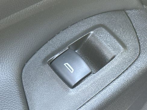 Certified 2024 Chevrolet Equinox LT AWD/4WD image 30