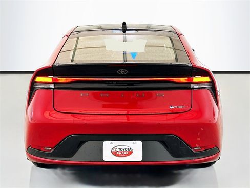 New 2026 Toyota Prius Plug-In Hybrid image 5
