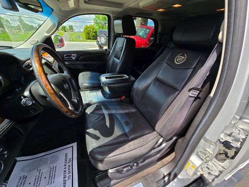 Used 2014 Cadillac Escalade Platinum AWD/4WD image 14