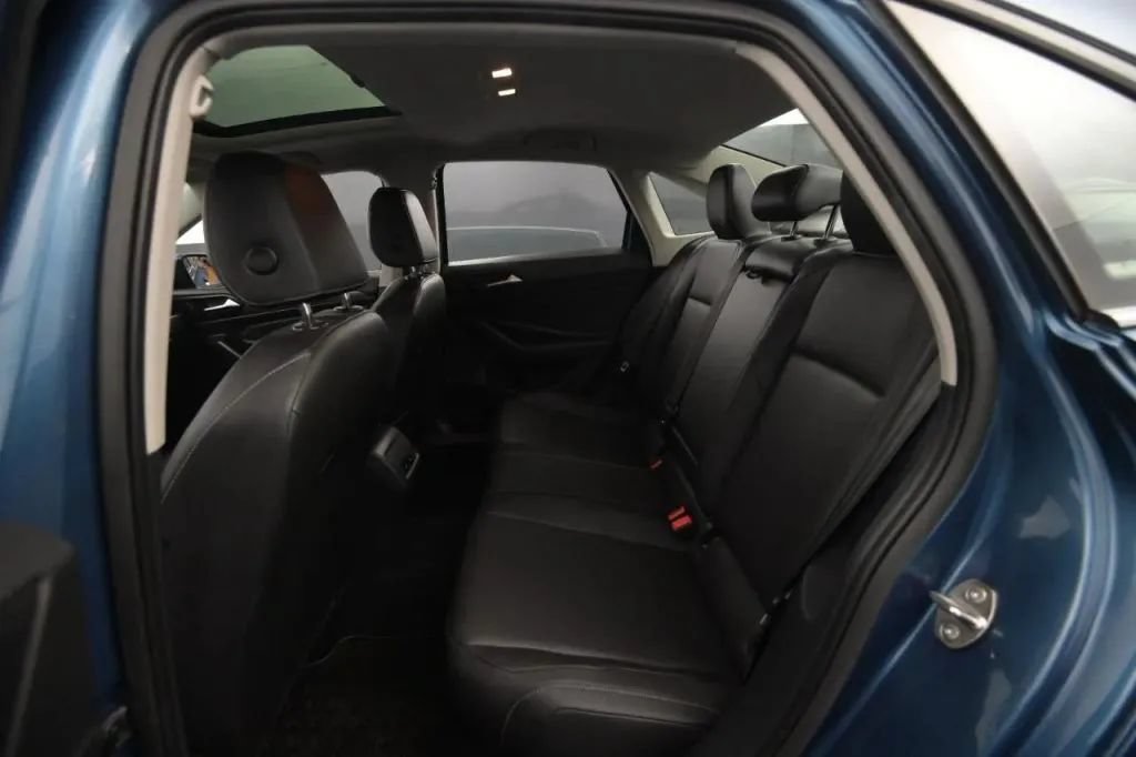 Used 2019 Volkswagen Jetta SEL FWD image 39