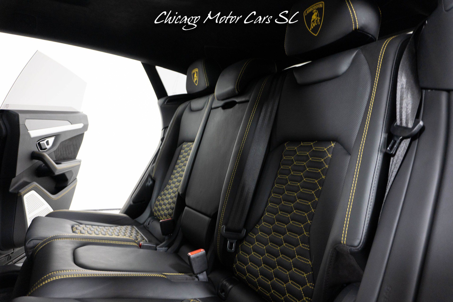 Used 2021 Lamborghini Urus AWD/4WD image 63