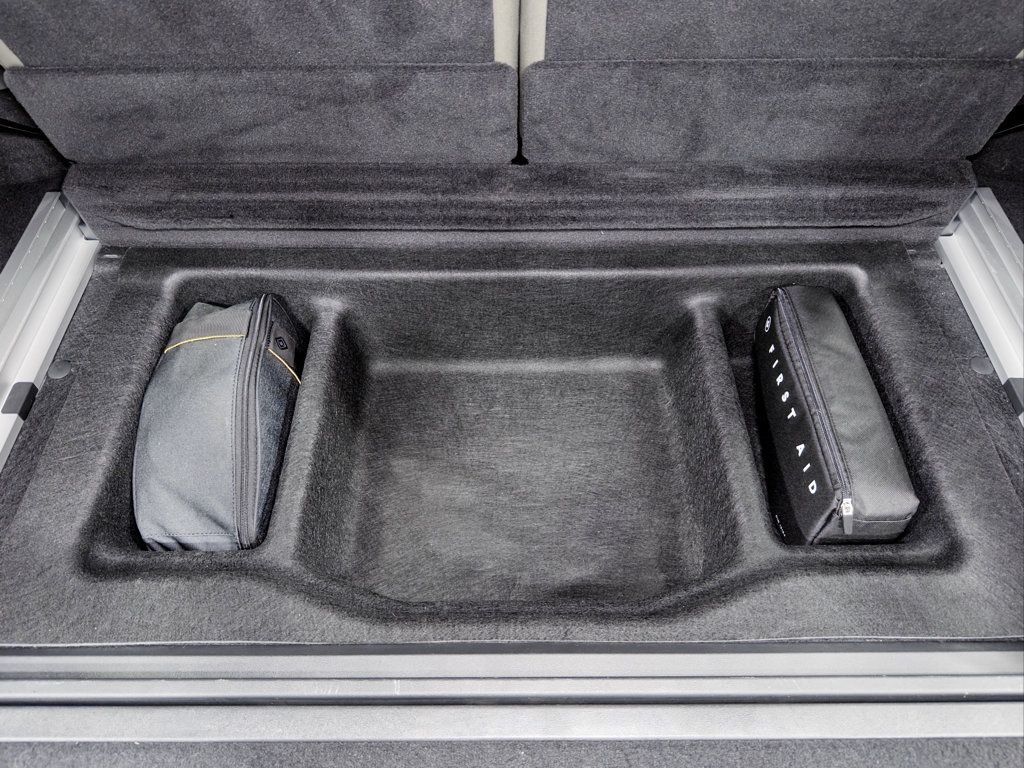 Used 2023 Rivian R1S Adventure Dual AWD/4WD image 28
