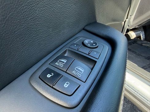 Used 2022 Dodge Challenger SRT Hellcat Redeye image 16