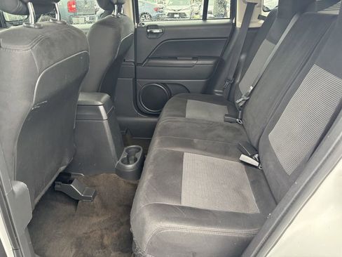 Used 2014 Jeep Compass Sport image 23